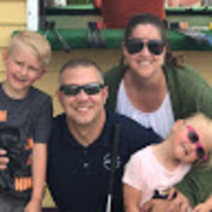 Meet your Posher, Leslie